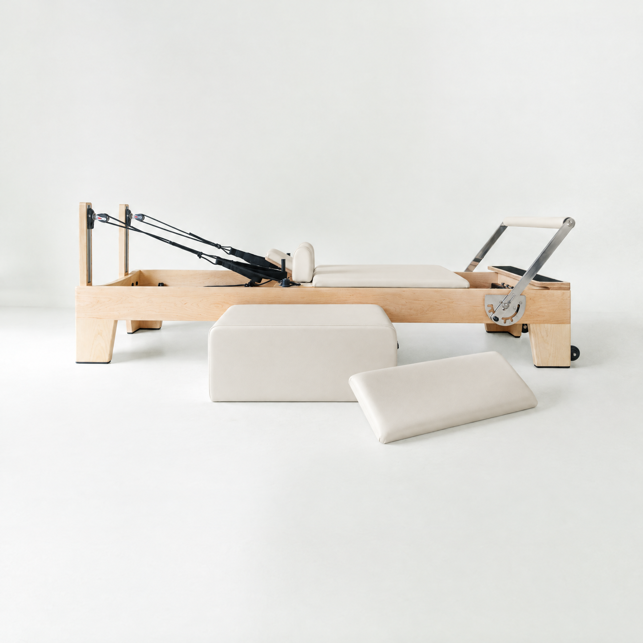 Sienna Reformer in Off-white