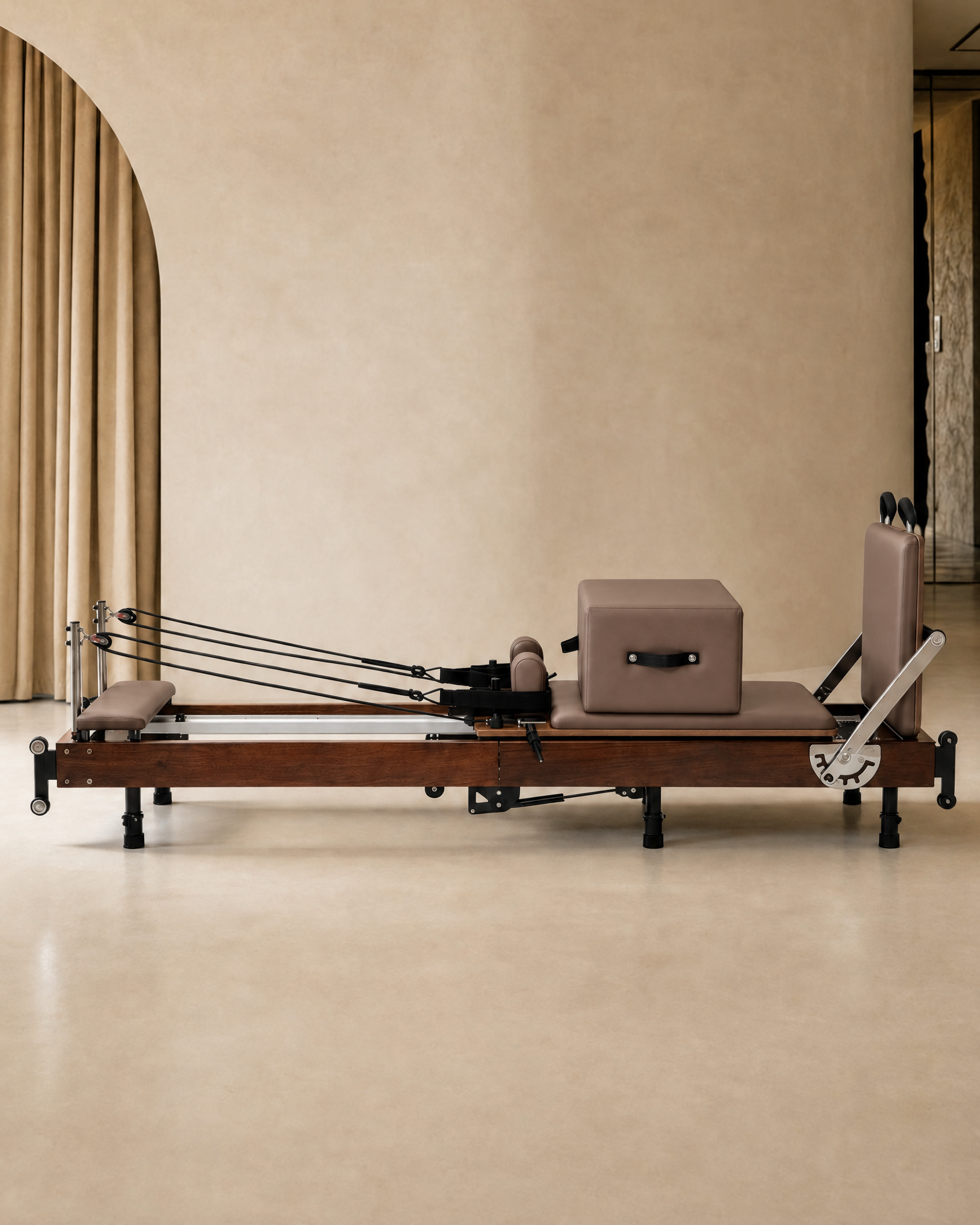 Sienna Folding Reformer 2.0 Walnut in Beige